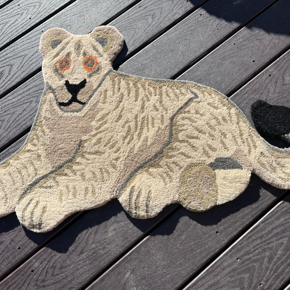 Lion Oushak Rug